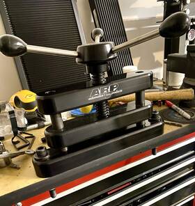 100-9944 Arp Aluminum Connecting Rod Vise - Black Anodized