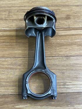 8681079 Bmw Oem 2017 - 2022 740i G11 G12 G30 G31 Engine Piston With Connecting Rod