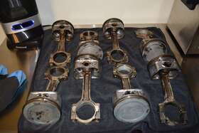 12601312 Gm Gen Iv 5.3 6.0 6.2 Connecting Rods And Pistons Floating Pin Oem