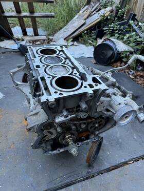 05048325ab Jeep 2018-2020 Cherokee 2.0t Pistons And Rods Only