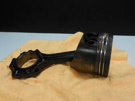 8-06803 Mercedes Benz Piston Connecting Rod 96.50mm 1986-91 560sel 560sl 560sec