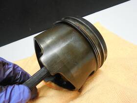 8-07003 Mercedes Benz Piston With Connecting Rod 86-91 560sel 560sl 560sec