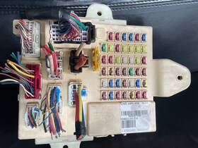 Xm02b7t0385 Sia 2014 Kia Sorento Fuse Box